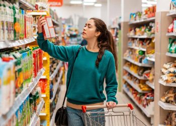 Seu salário não encolheu, mas seu poder de compra sim